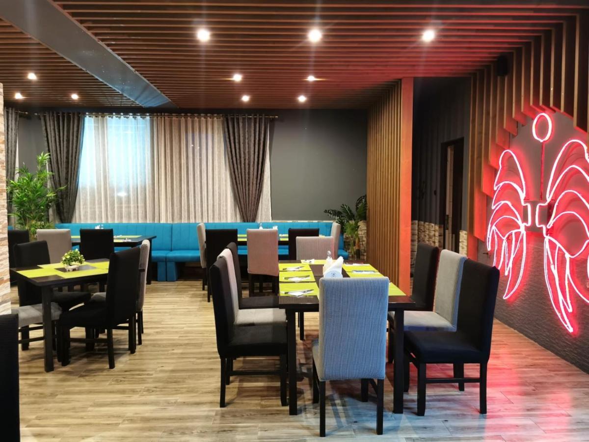 Casa Burduhos Hotel Câmpulung Moldovenesc Buitenkant foto