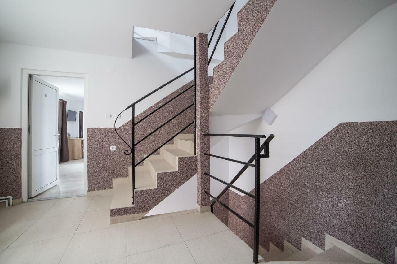 Casa Burduhos Hotel Câmpulung Moldovenesc Buitenkant foto